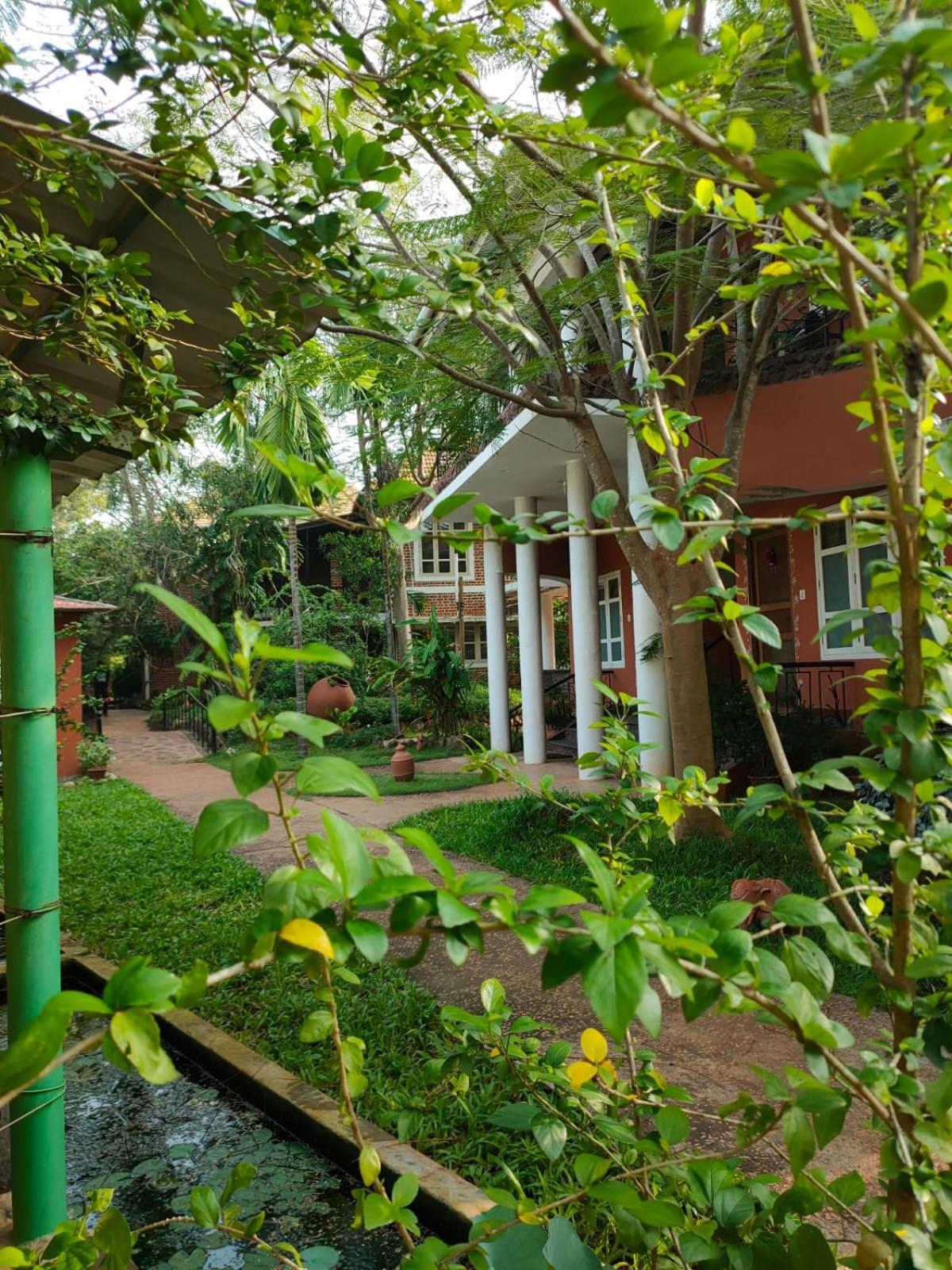 Inn Pondiville Forest Retreat Pondicherry Exterior photo