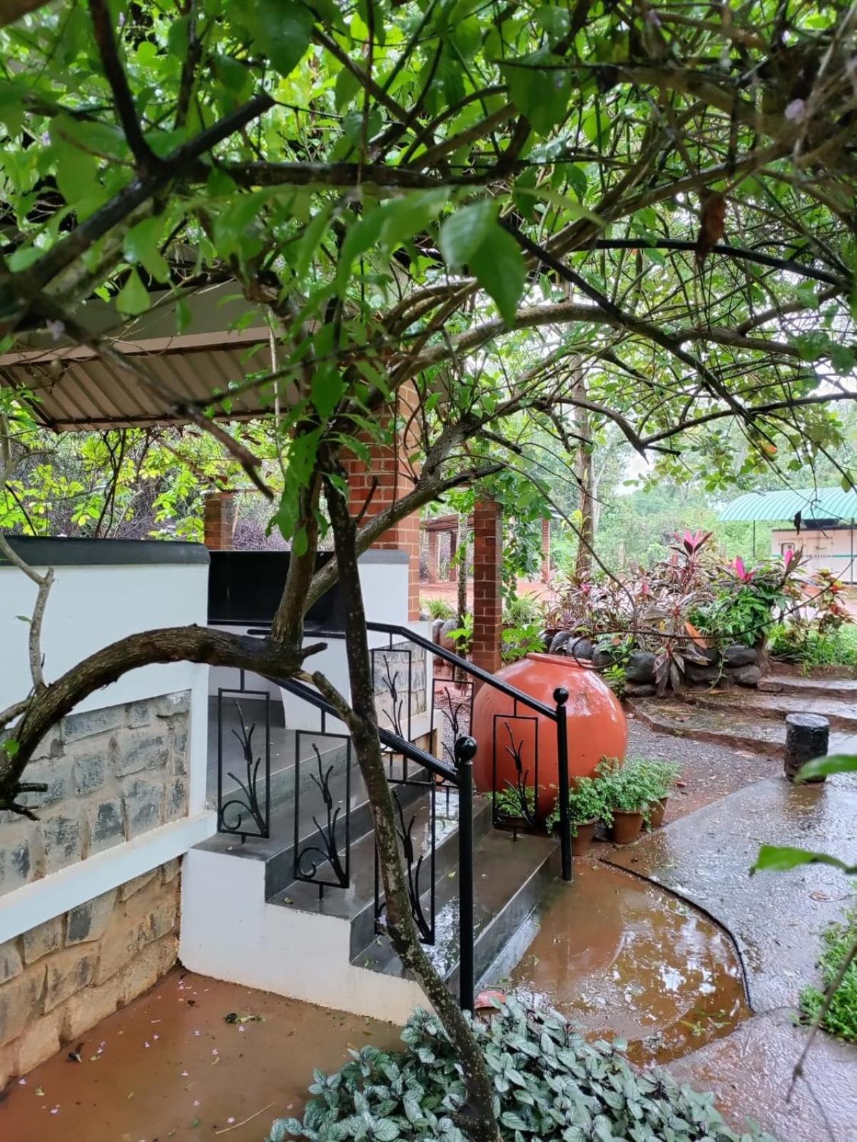Inn Pondiville Forest Retreat Pondicherry Exterior photo
